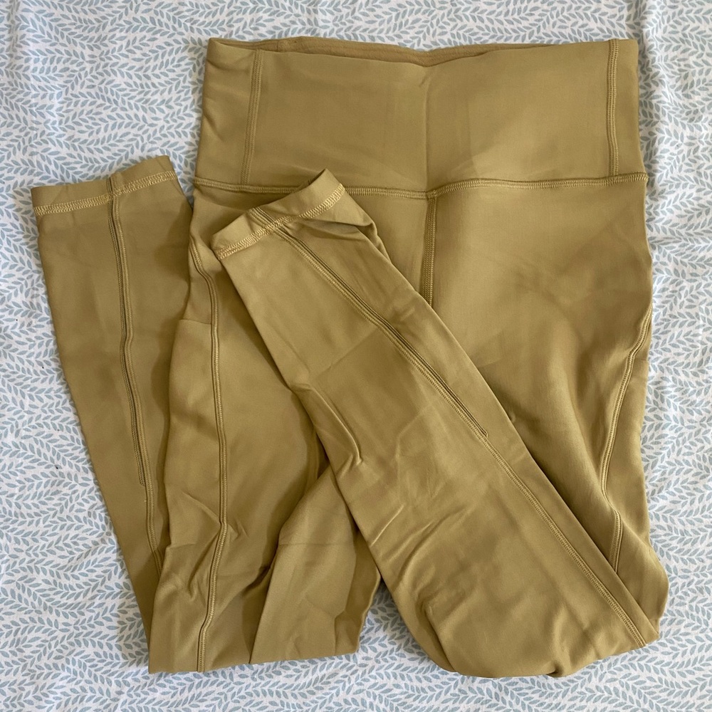 NWOT lululemon flurry up super high rise tight